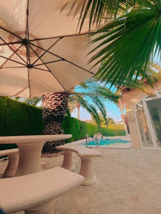 Impresionante Villa Con Piscina - Oliva Nova Exterior foto